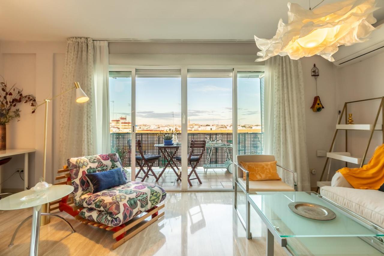 Apartamento Desde El Cielo De Triana Apartment Seville Luaran gambar