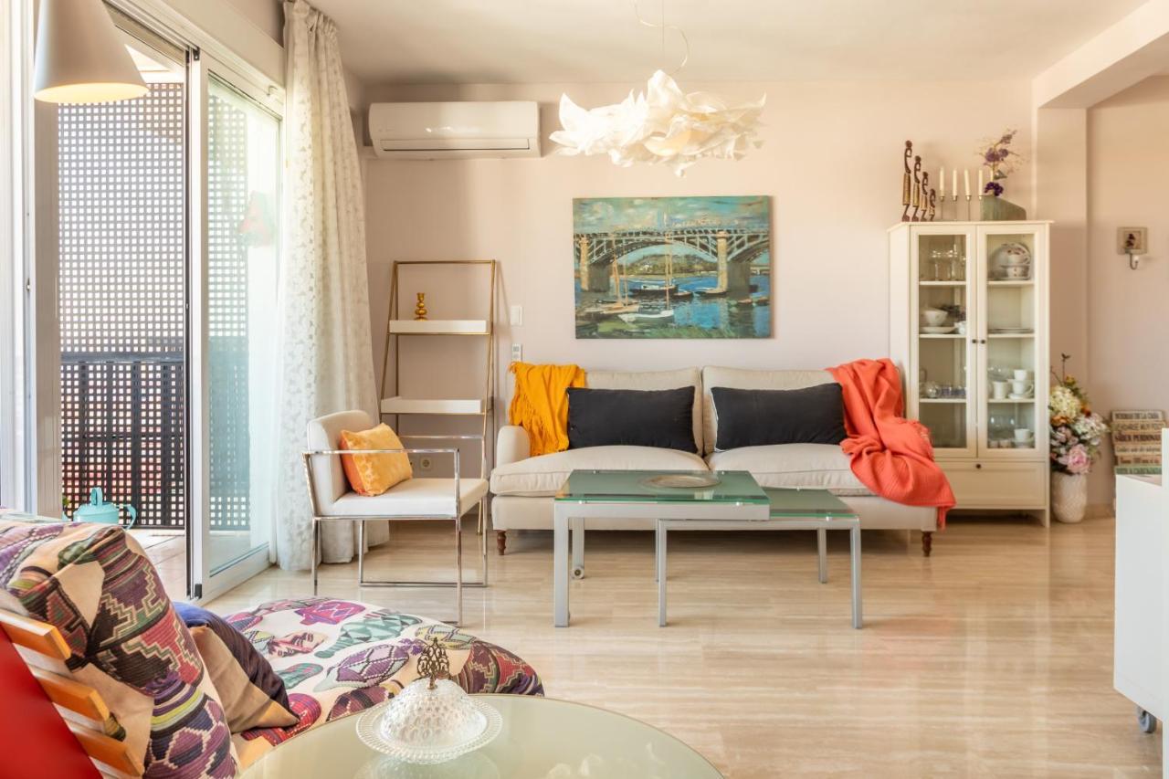 Apartamento Desde El Cielo De Triana Apartment Seville Luaran gambar
