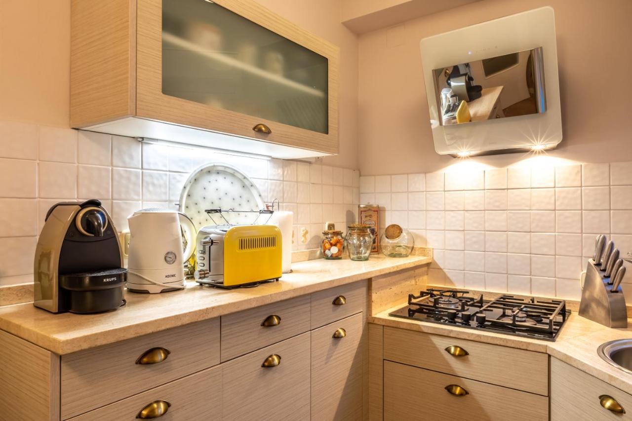 Apartamento Desde El Cielo De Triana Apartment Seville Luaran gambar