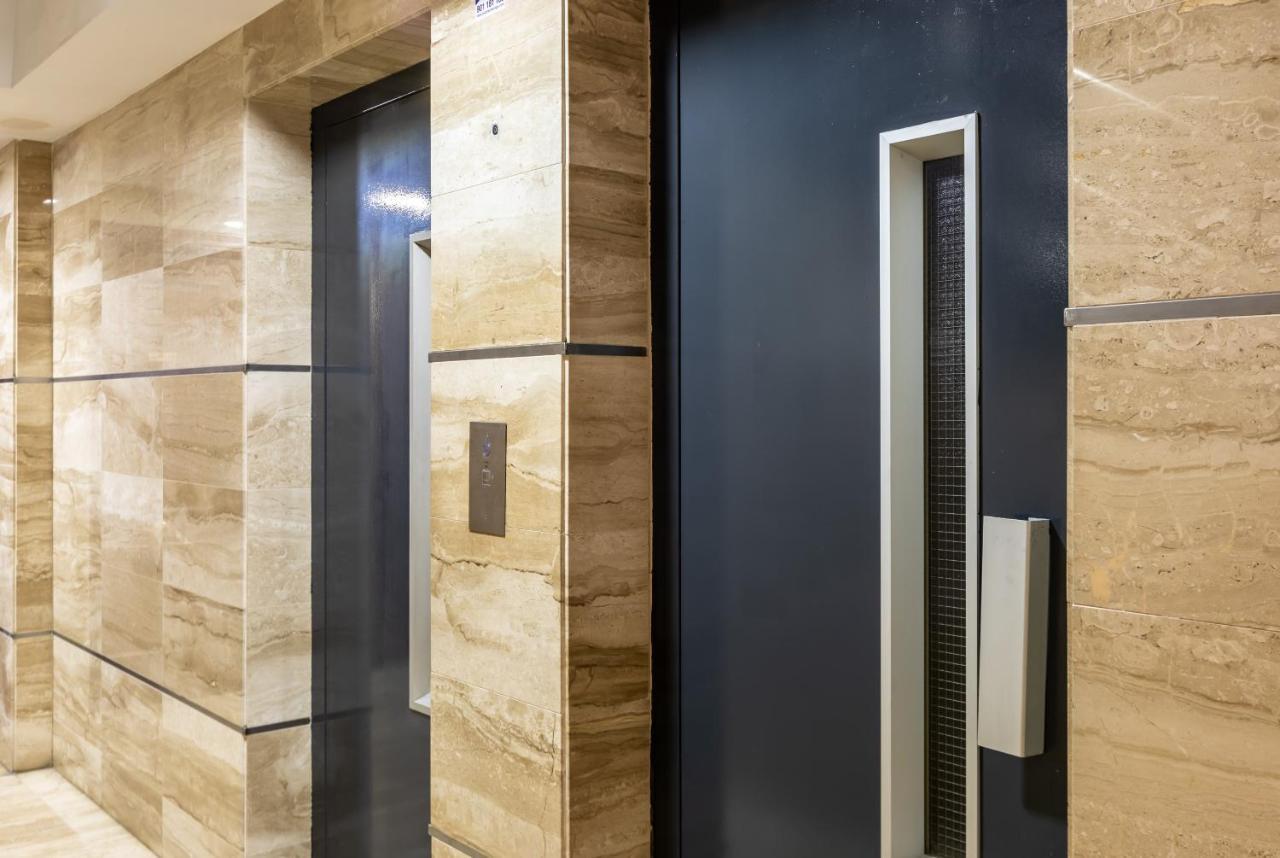 Apartamento Desde El Cielo De Triana Apartment Seville Luaran gambar
