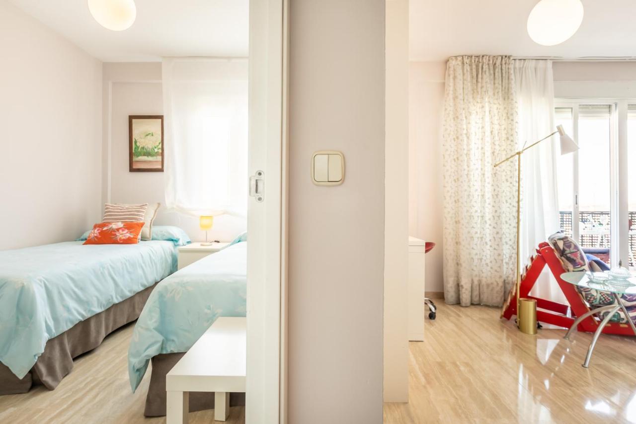 Apartamento Desde El Cielo De Triana Apartment Seville Luaran gambar